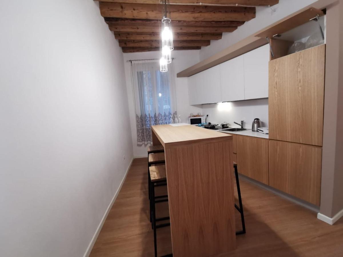 Deluxe 3 Bedroom Flat In Rialto เวนิส ภายนอก รูปภาพ